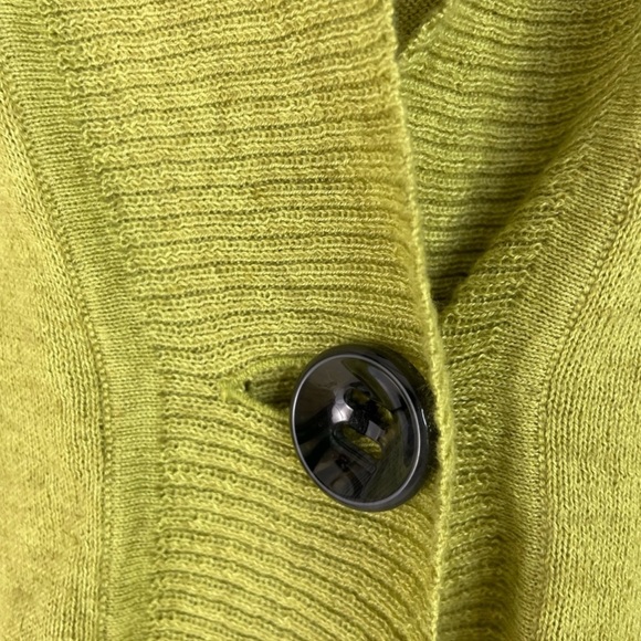 CAbi 282 Cardigan - Picture 2 of 5